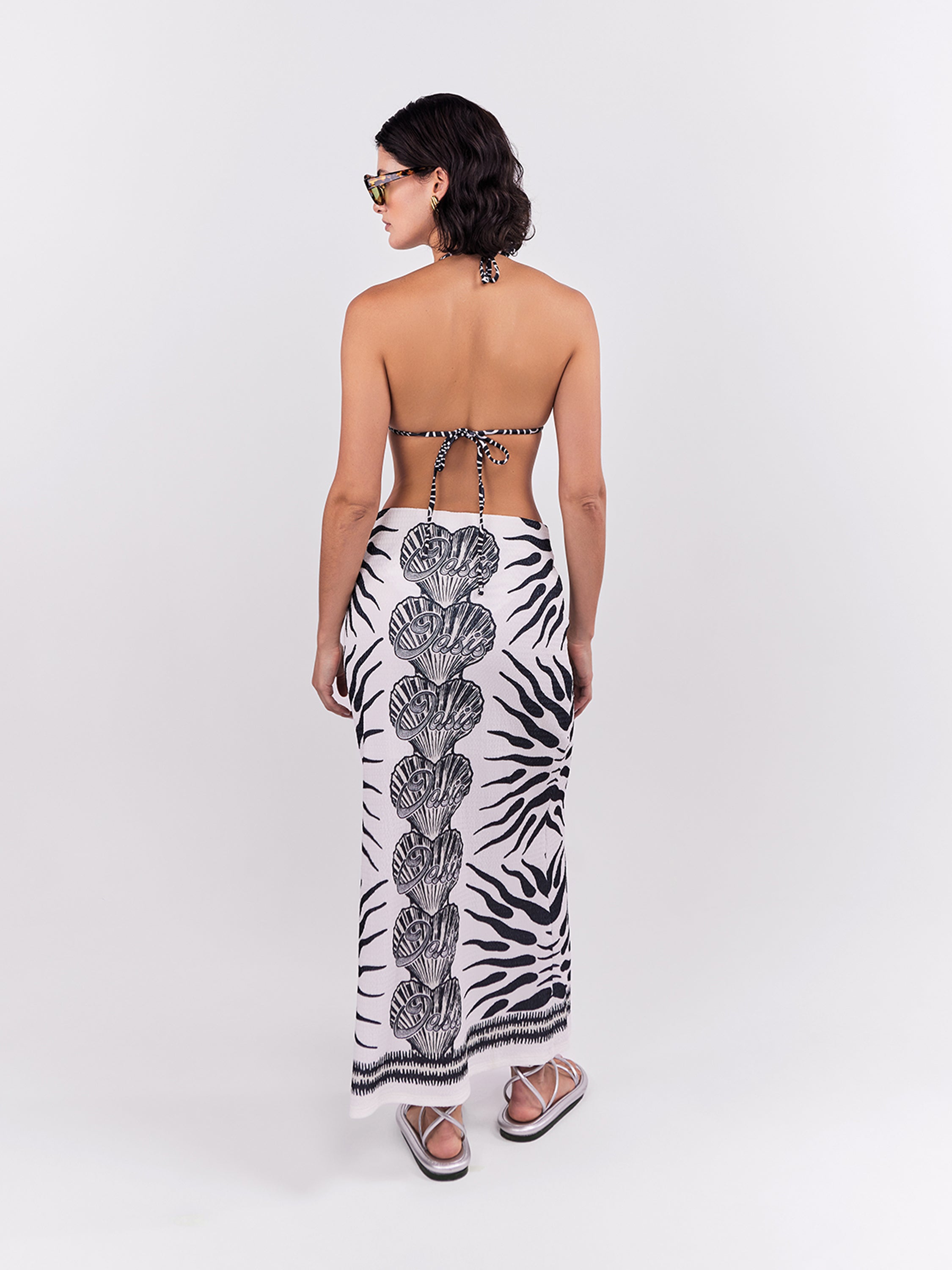 Oasis Skirt Midi - Black