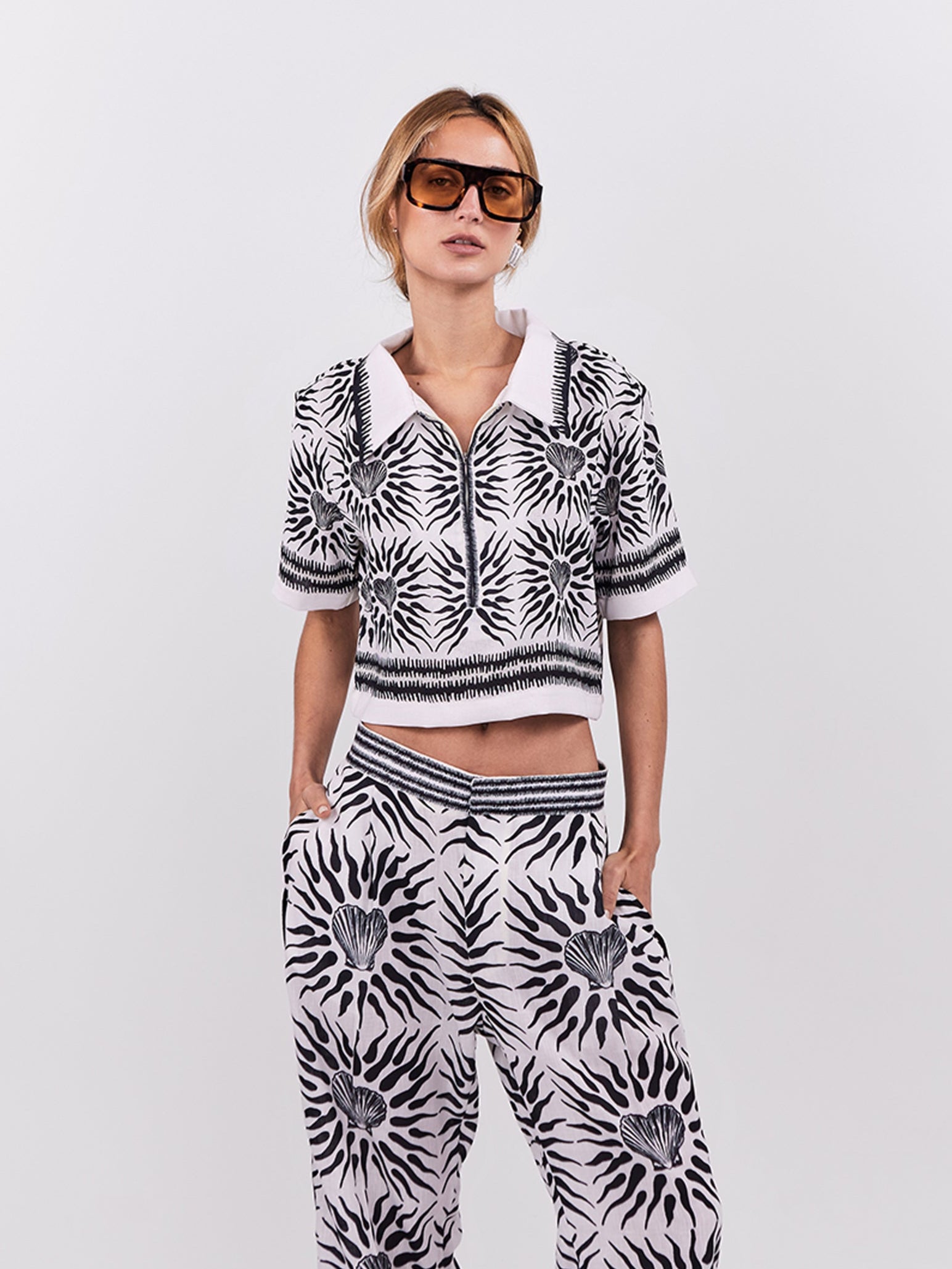 Oasis Cropped Polo - Black