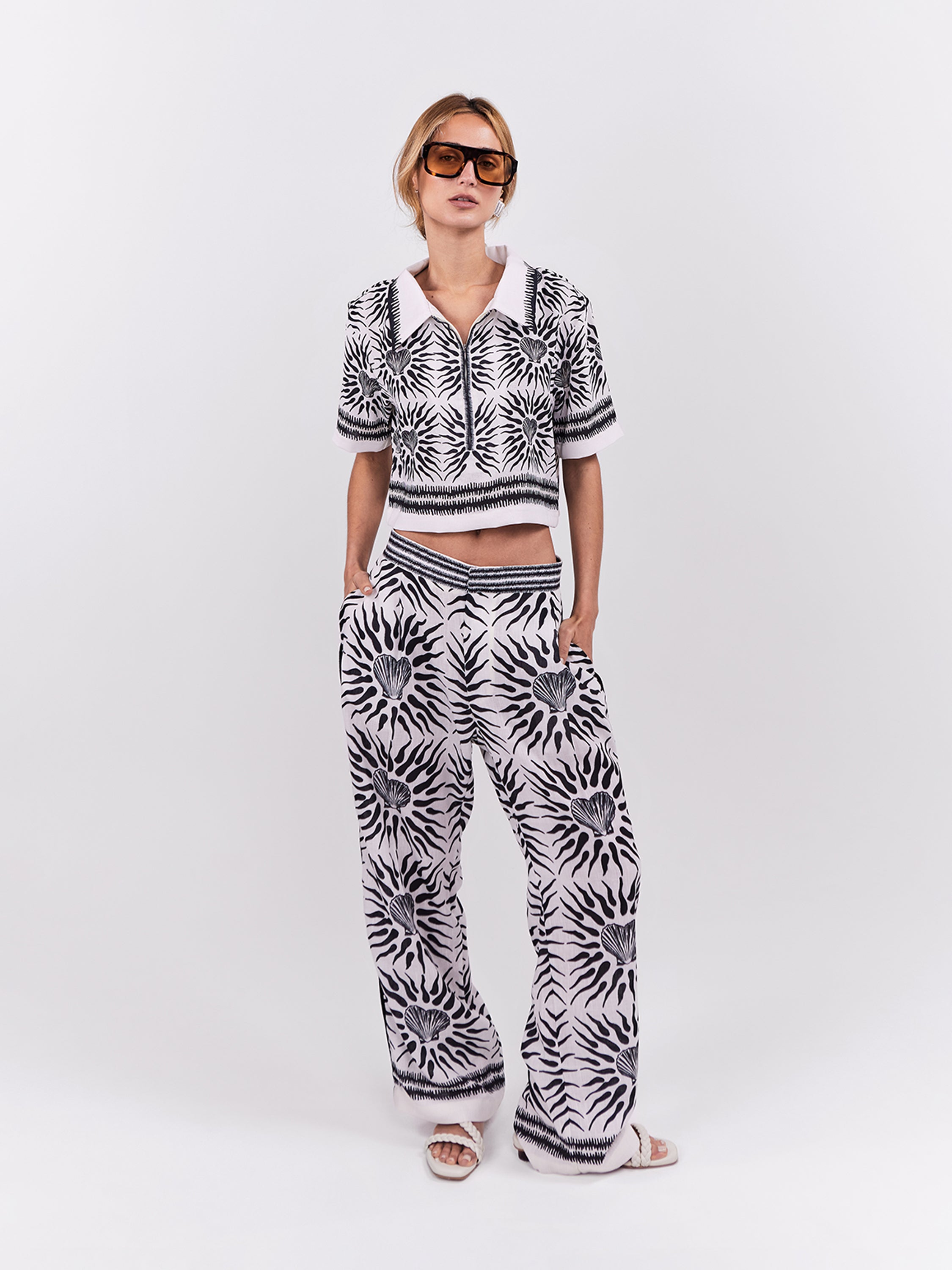 Oasis Cropped Polo - Black